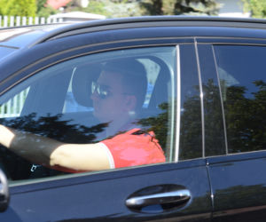 Bartłomiej Misiewicz w Mercedesie Klasy GLC 250 4MATIC