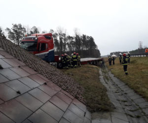 Staranował bariery na autostradzie