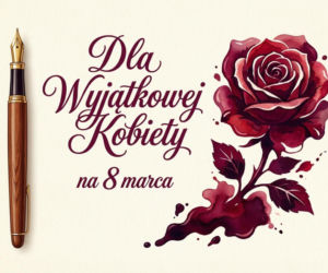 Pióro i atramentowa róża na Dzień Kobiet