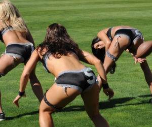 Drużyna Pokusa Los Angeles - Liga Footballu Amerykańskiego w Bieliźnie 