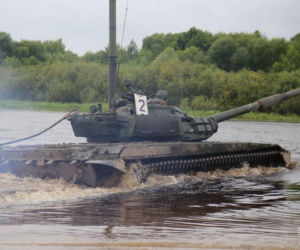 Białoruś prezentuje zmodernizowane czołg T-72BM2