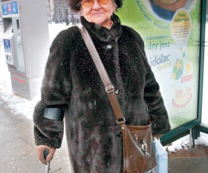 Nie odśnieża, bo... wozi się limuzyną