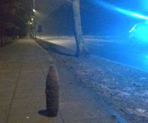 Gdańsk: Pocisk artyleryjski na chodniku! Saperzy w akcji [ZDJĘCIA]