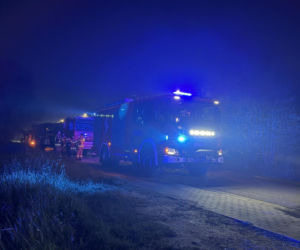 Strażacy walczą z potężnym pożarem na Mazowszu