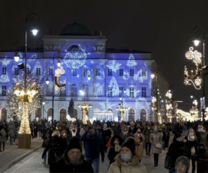 Niesamowita iluminacja świąteczna rozbłysnęła w Warszawie