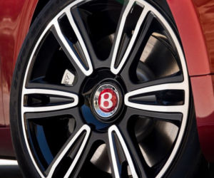 Bentley Flying Spur V8 S