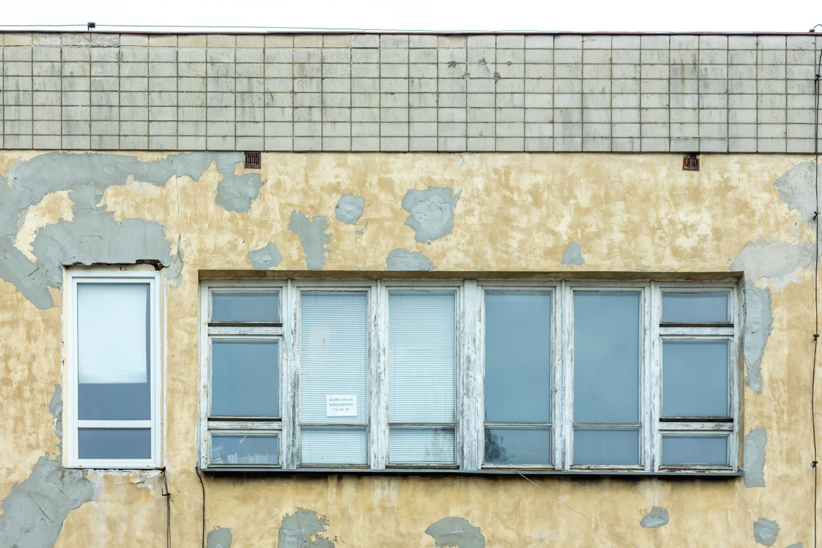 Dawna szkoła powszechna na Słomińskiego 1 w Warszawie