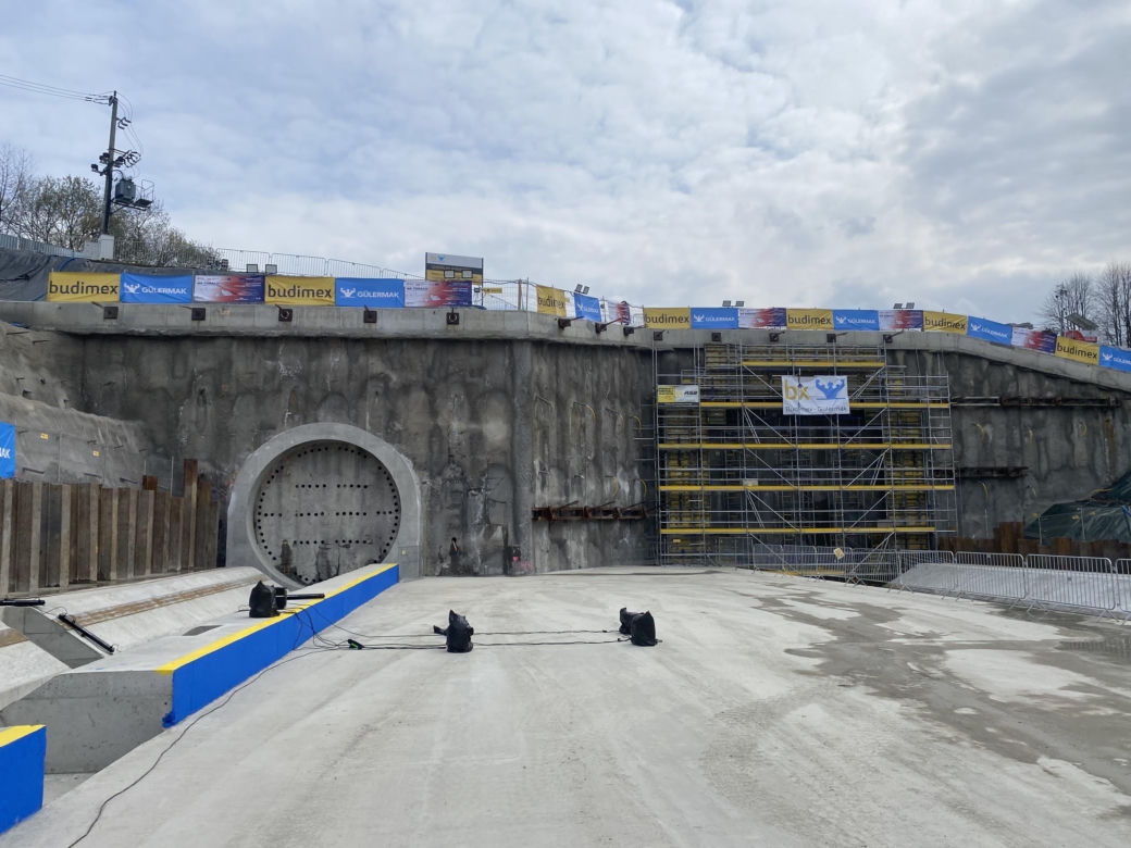 Przebito pierwszy tunel na trasie Podłęże-Piekiełko