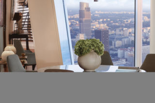 Robert Lewandowski apartament Złota 44