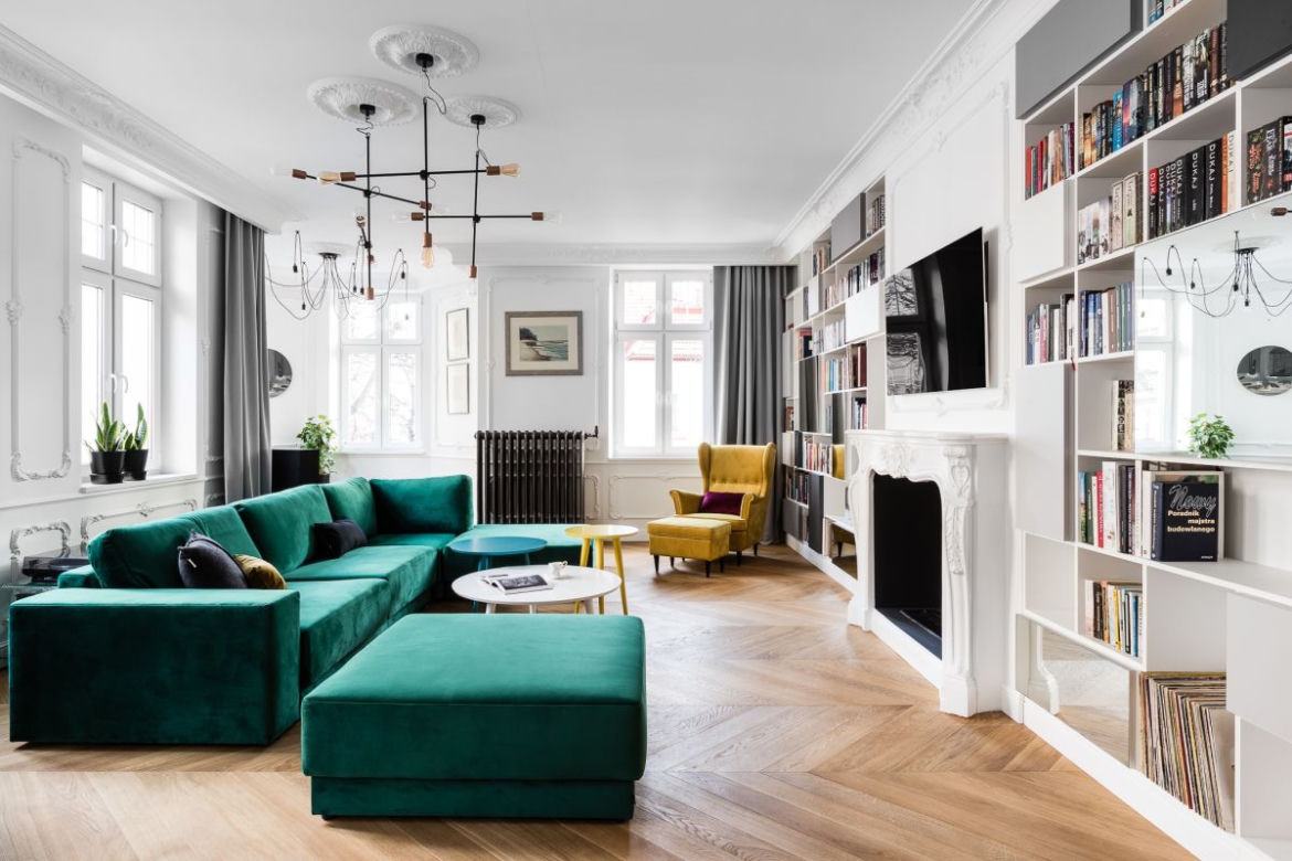 Stylowy salon: mieszkanie w kamienicy