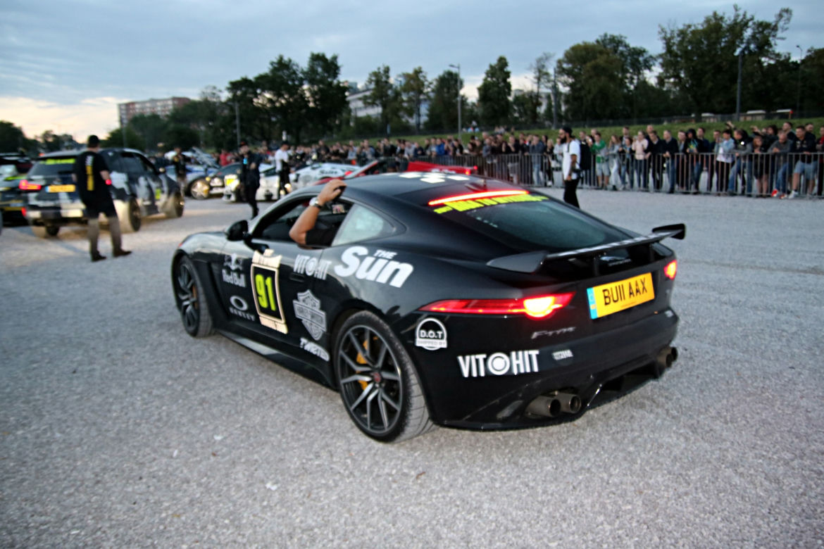 Gumball 3000 2017 w Warszawie pod Stadionem Narodowym