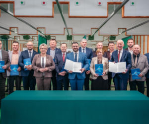 Powiat rzeszowski i łańcucki z porozumieniem o wsparciu w kryzysach. Chodzi o sprzęt, logistykę i ewakuację