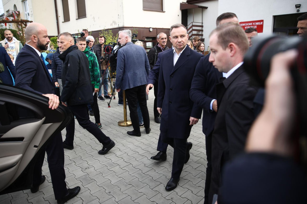 Wybory 2023. Prezydent Andrzej Duda i Agata Kornhauser-Duda zagłosowali w Krakowie