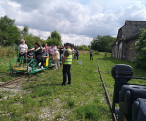 Jedyna taka atrakcja w Świętokrzyskiem. Odkryj drezyny rowerowe, które same jadą pod górkę
