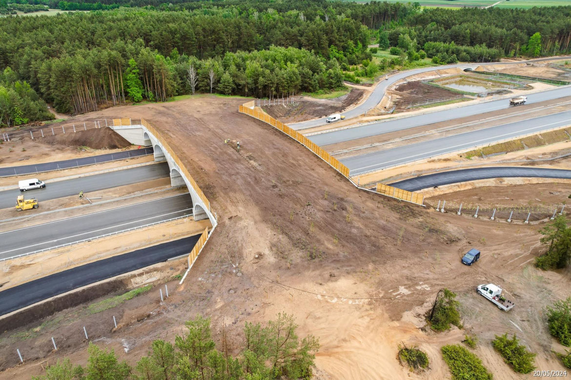 Tak wygląda plac budowy autostrady A2 od węzła Siedlce Zachód do węzła Siedlce Południe 