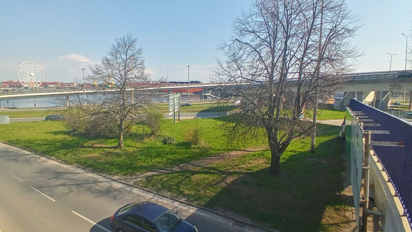 Teren przeznaczony pod budowę parkingowca