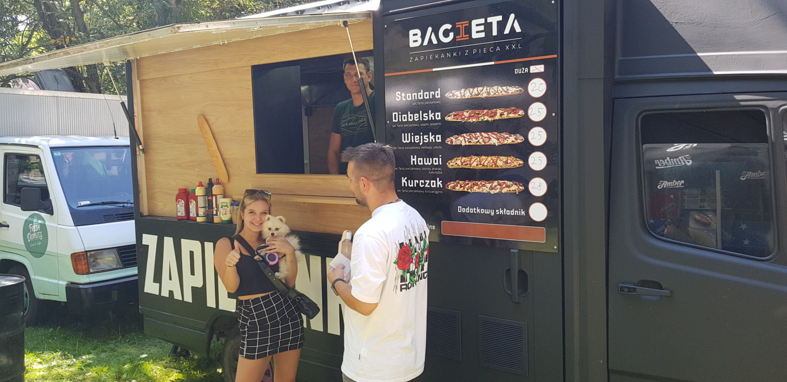 Trwa Festiwal Smaków Food Trucków w Olsztynie. Co dobrego można zjeść? [ZDJĘCIA]
