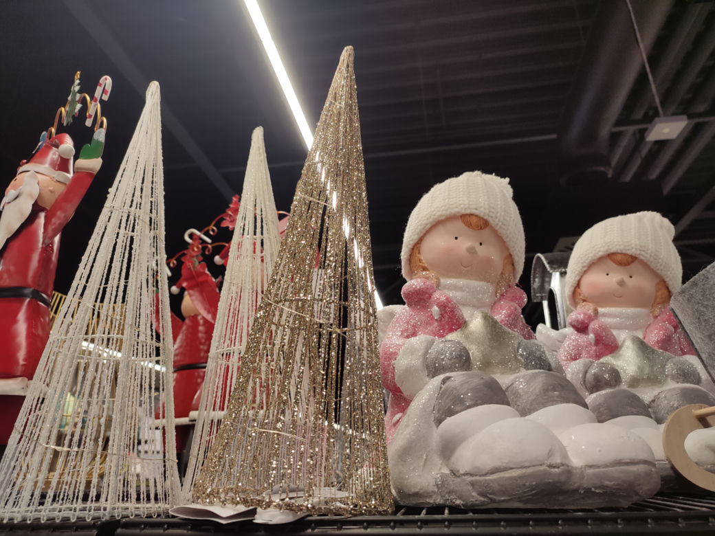 Bożonarodzeniowe ozdoby już w sklepach! Co kupimy w sklepie Tedi czy Kik? [ZDJĘCIA]