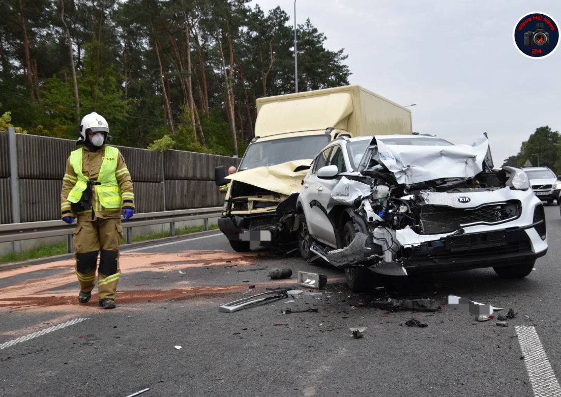 Wypadek w al.Krakowskiej. Uszkodzone trzy auta