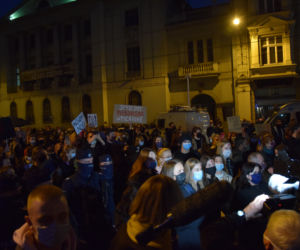 Protest kobiet w Katowicach. Tłumy strajkują przeciwko zakazowi aborcji