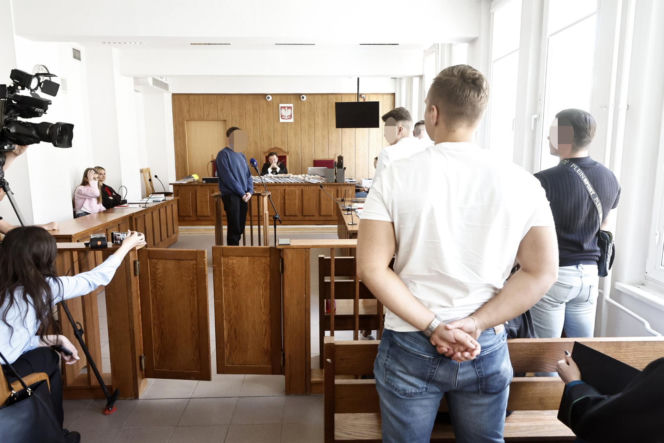 „Zamówili dwie butelki wódki i lemoniadę”. Kelner ujawnia, co działo się przed tragedią na Trasie Łazienkowskiej