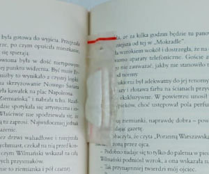 Płock. Zakładka cenniejsza niż książka Remigiusza Mroza? Między kartkami było TO! [WIDEO, ZDJĘCIA]