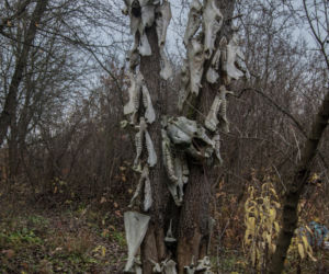 Przerażający totem pod Warszawą