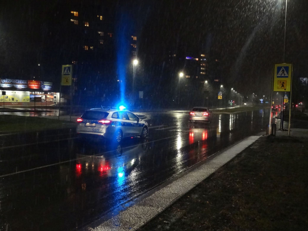 Wypadek na ul. Młyńskiej. Poszkodowane 10-miesięczne dziecko [ZDJĘCIA]