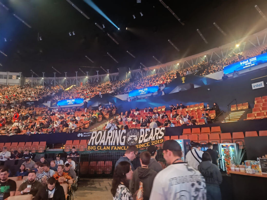 Pierwszy dzień Intel Extreme Masters 2025. Do katowickiego Spodka przybyły tysiące fanów e-sportu