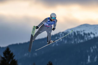 PŚ w skokach w Oslo. Tomofumi Naito triumfuje, a co z Polakami?