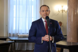 Demontaż okrągłego stołu w Pałacu Prezydenckim