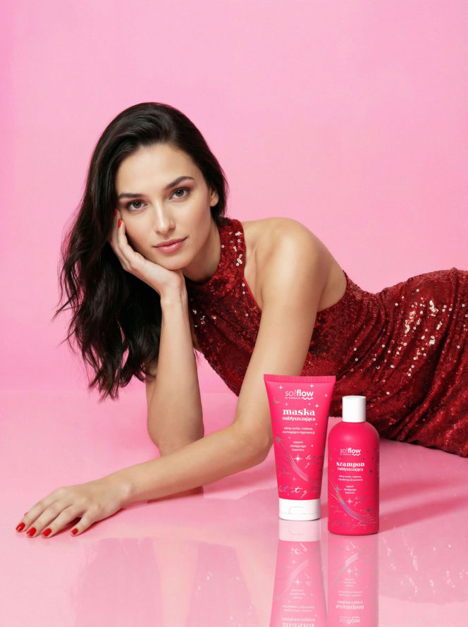 Efekt glow na święta i Sylwestra. Limitowana seria dla lśniących włosów