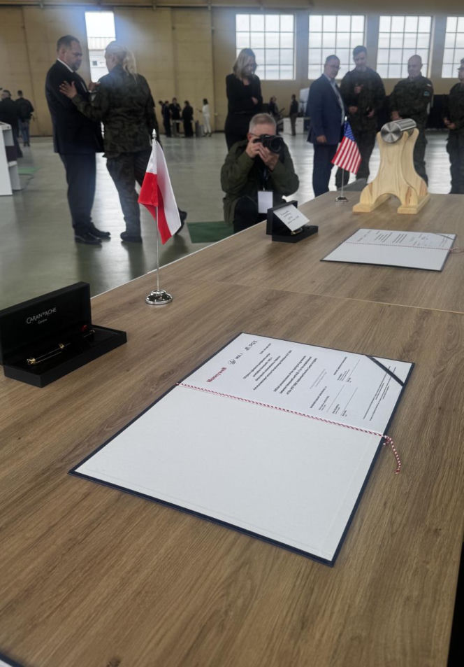 Podpisanie umowy dotyczącej Autoryzowanego Centrum Serwisowego Silników AGT1500 do czołgów M1 Abrams