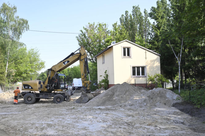 Miasto odbiera dom na Białołęce