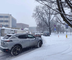 Atak zimy w Krakowie. Miasto sparaliżowane, IMGW ostrzega