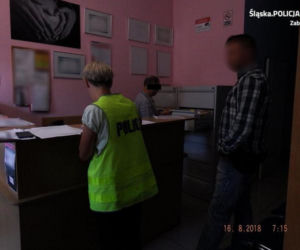 Lubieżny ginekolog płaci nam ochłapy