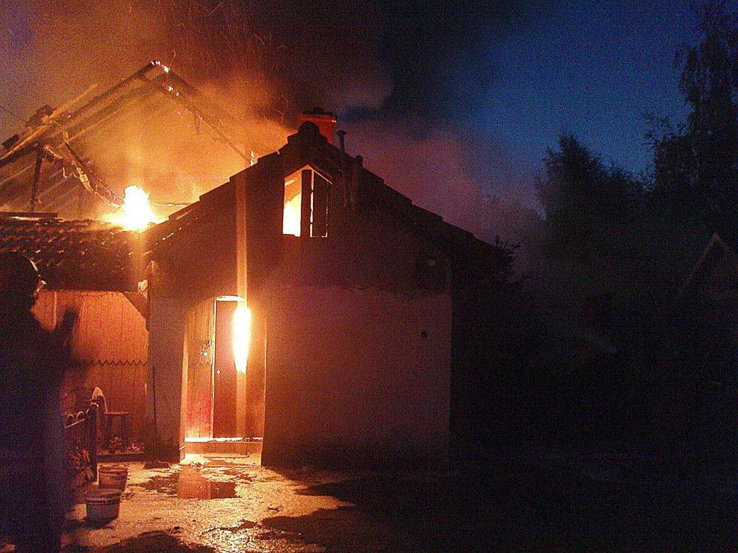 NOWA HUTA: Katastrofa lotnicza, rozbita awionetka Cessna 182, 21 sierpnia 2011 r Kraków - Wyciąże
