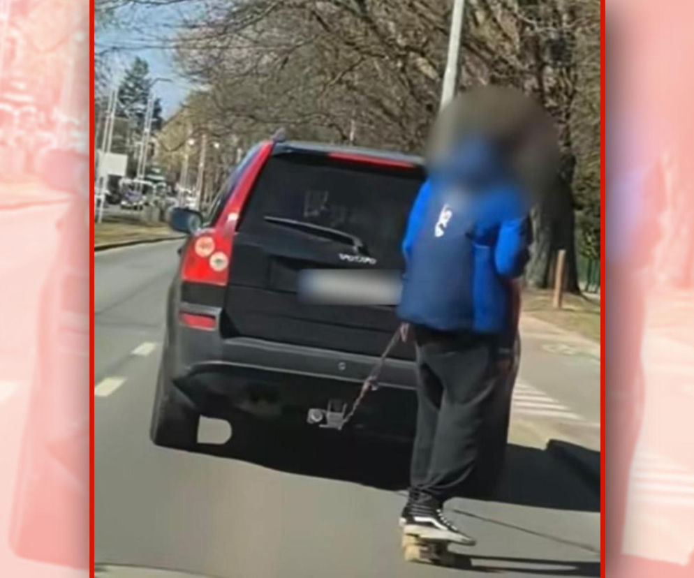 Jechał na deskorolce za samochodem. Policja namierzyła żartownisiów