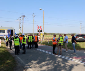 Miejsce katastrofy kolejowej. Pasażerowie opowiedzieli nam, co działo się tuż po zderzeniu z ciężarówką