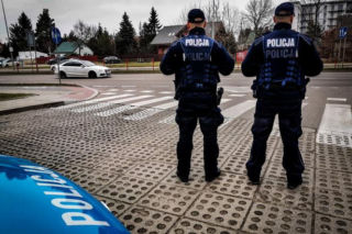 Atak nożownika w Pszczynie. Jedna osoba zginęła, a druga jest ranna. Napastnik usłyszał już zarzuty