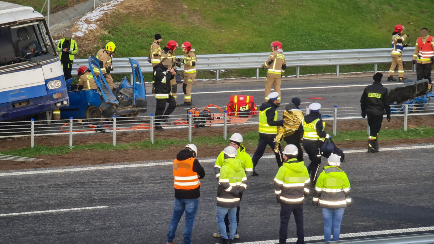 Potężny karambol na S5. Rozbity autobus, Potężna akcja strażaków