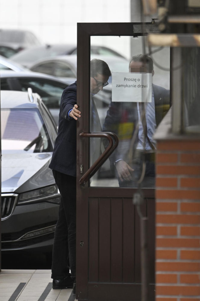 Pilna narada PiS na  Nowogrodzkiej