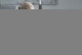 Przyjaciółki odcinek 131. Inga (Małgorzata Socha), prezes Iwona Mistkiewicz (Monika Dryl)