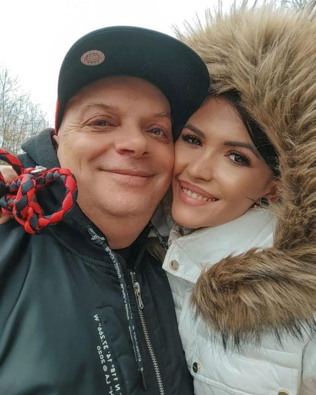 Kim jest Karolina Kempińska, nowa partnerka Krzysztofa Skiby? 