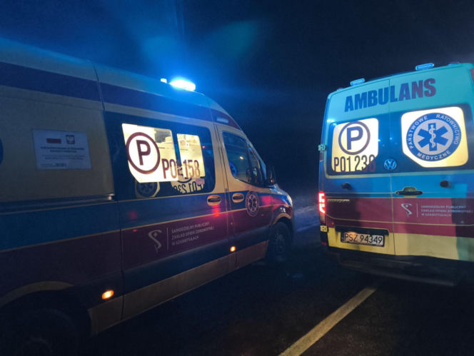 Tragiczne dachowanie na prostej drodze. 18-letni pasażer zginął na miejscu [ZDJĘCIA]