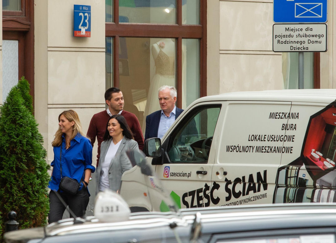 Jarosław Gowin z ekipą knują w knajpie