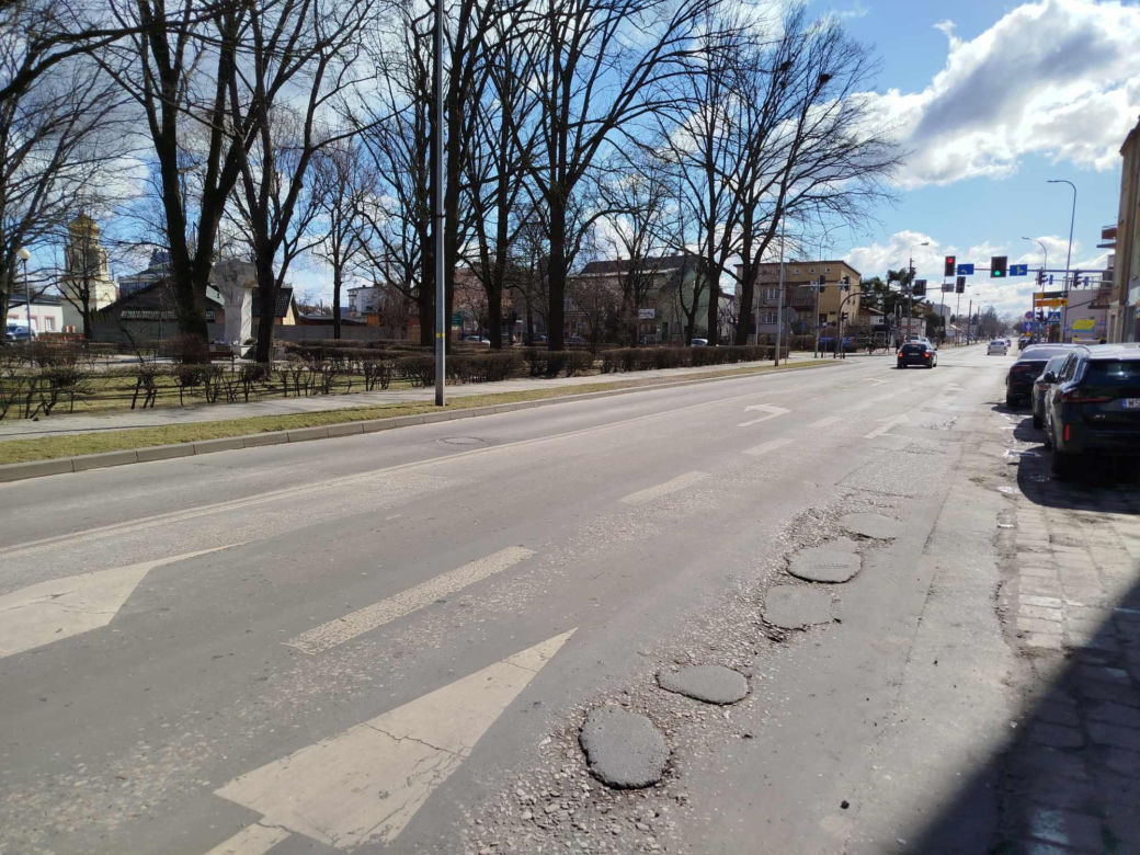Dofinansowanie do remontu ulicy Floriańskiej pochodzi z programu „Mazowsze dla równomiernego rozwoju”, realizowanego przez Samorząd Województwa Mazowieckiego. 