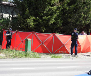 Na środku ulicy rozłożyli parawan. Nie żyje mężczyzna