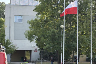 Pożar na komendzie policji! Strażacy w akcji