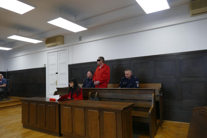 Ostrzelał braci i próbował zabić nożem znajomego. „Nie wiem, czy nim go uderzyłem”